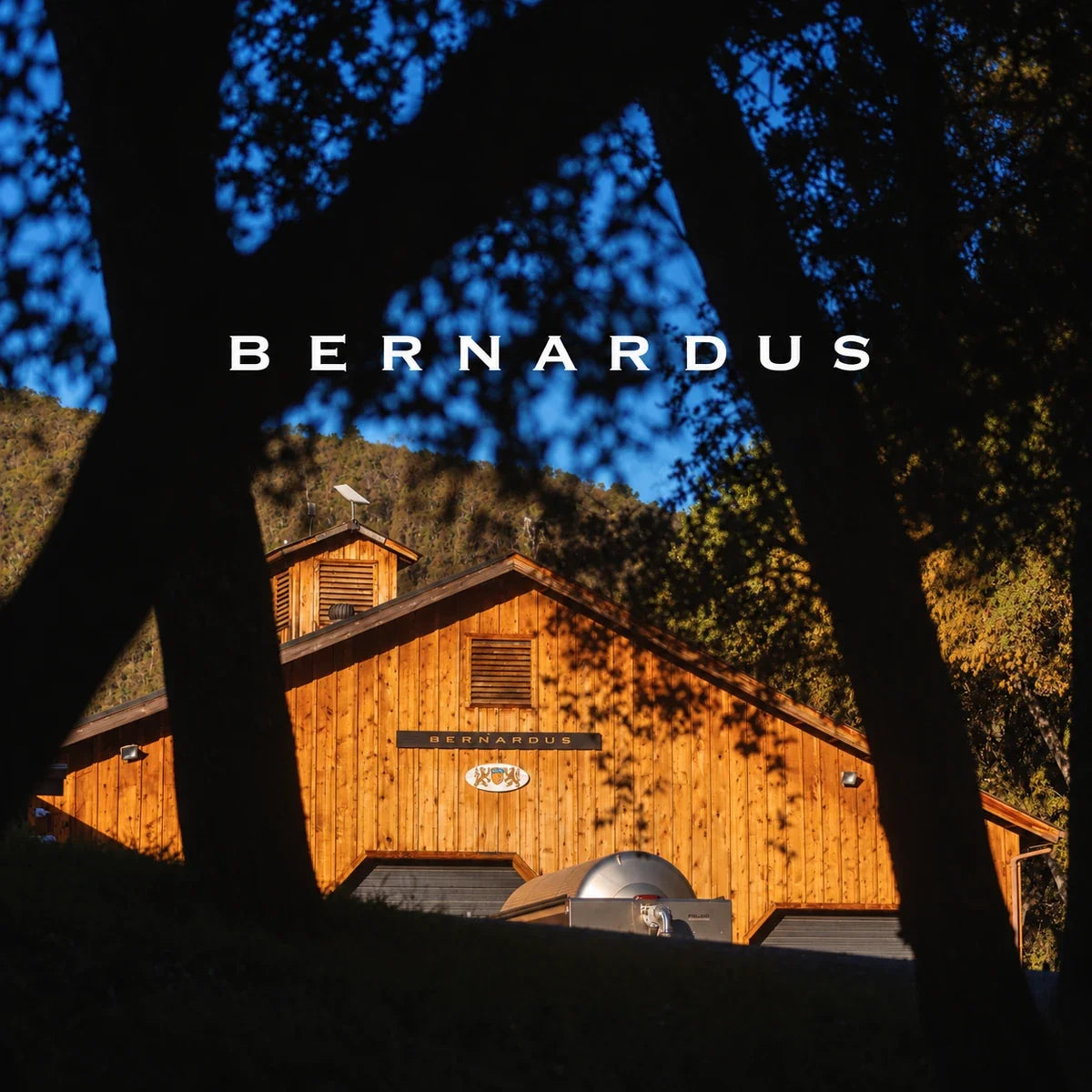 Bernardus – wijnhuis of wijngaard met officieel logo