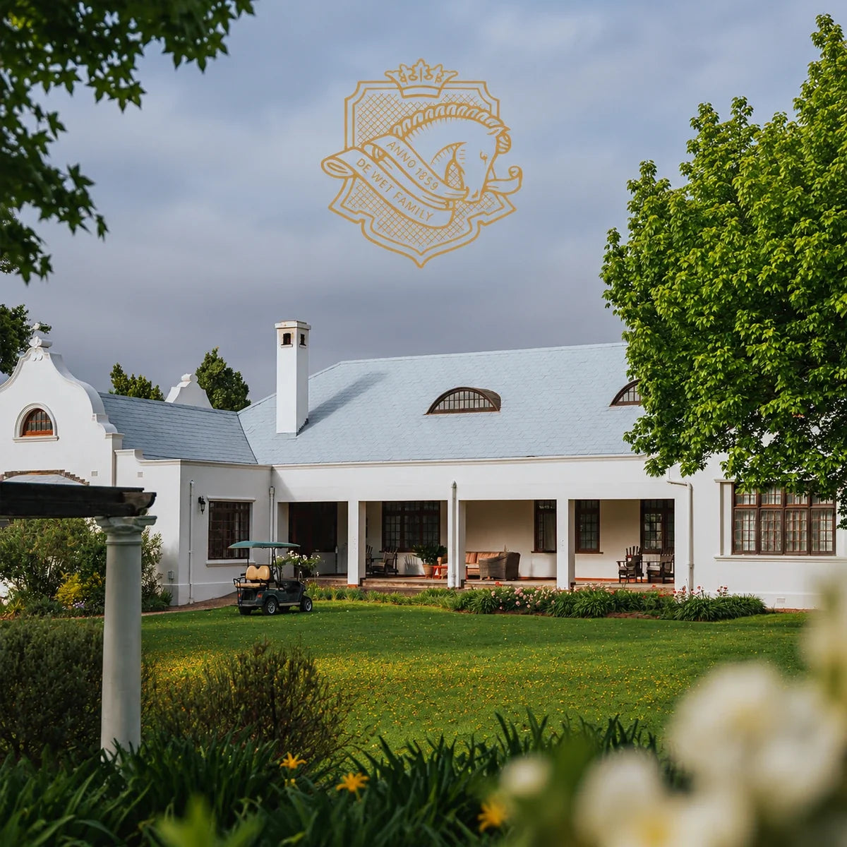 Excelsior, sfeerfoto met logo