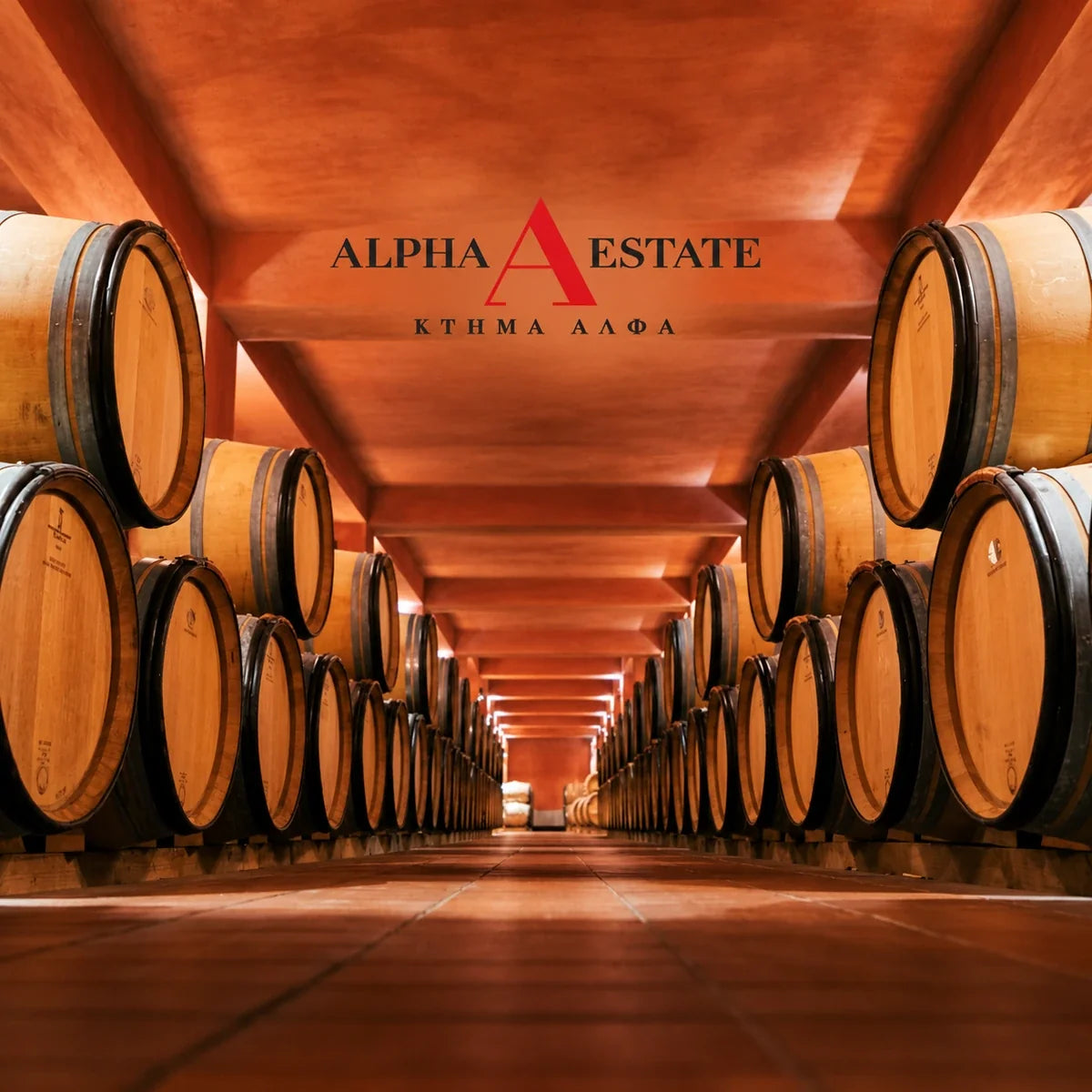 Alpha Estate wijnhuis en logo