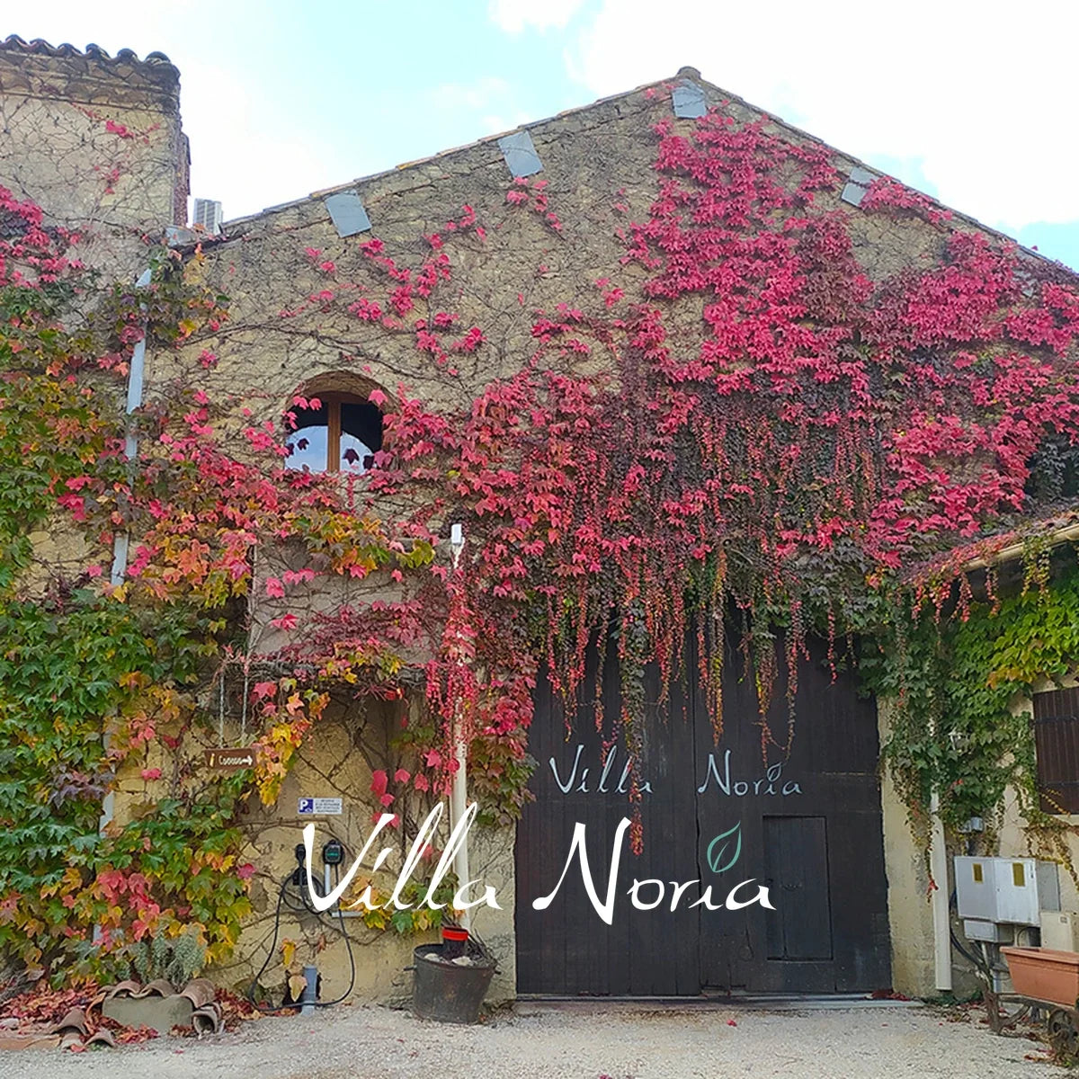 Villa Noria wijnhuis met logo